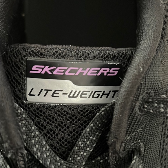 Skechers Black and White Sneakers Modern Knit Design - Picture 11 of 13